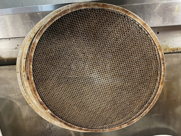 Pizza Screens - Various Sizes. 8x Your Bid - Image 3 of 5