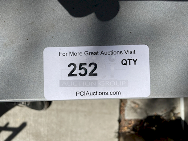AWESOME! Metal Outdoor Table, Gray, 4 Seater.  - Image 4 of 4