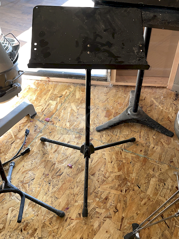OUTSTANDING! 5 Piece Musician Set! Guitar Stands, Music Holders, Stand & Thick Padded Seat. 5x Your Bid - Image 7 of 7