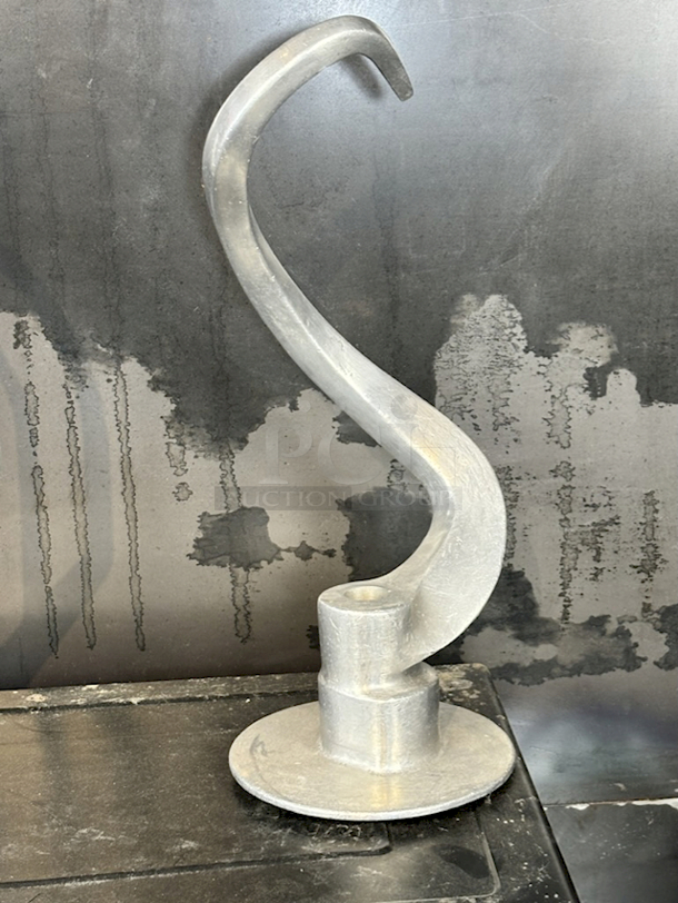 PERFECT SIZE! Hobart D-300 30qt Planetary Mixer With 30qt: Bowl, Paddle, Wire Whip and Dough Hook. 3 Gears, Manual Bowl Lift, 115v 1ph - Image 8 of 12