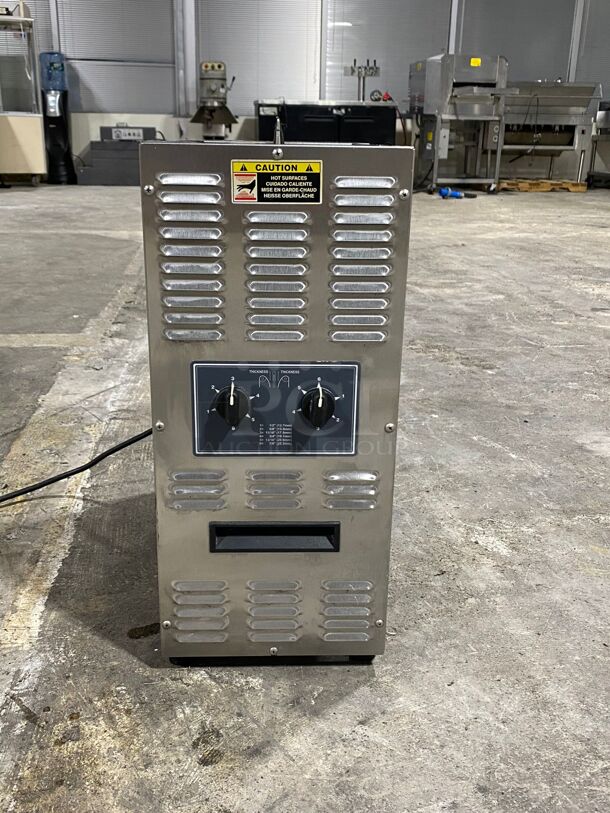MAKE: ANTUNESMODEL: VCT-1000WIDTH: 22DEPTH: 10HEIGHT: 22 ORIGINAL PRICE: $2386.00 - Image 5 of 6