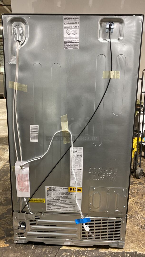 AMAZING CONDITION! Side-by-Side Refrigerator with External Ice & Water Dispenser - Stainless Steel
 - Image 5 of 6