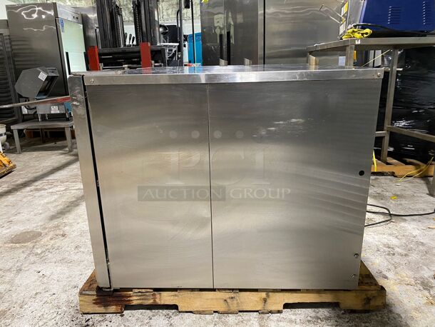 ALTO-SHAMM 10 PAN HALF SIZE NATURAL GAS COMBI-OVEN WITH SMOKER
 - Image 2 of 7