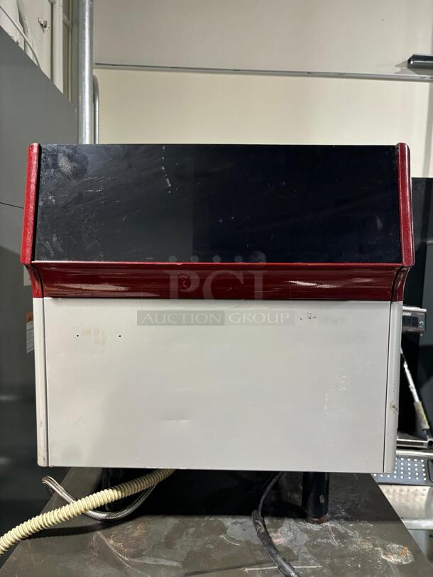 Wega Atlas 1GRP Red Semi-Automatic Espresso Machine - Image 4 of 5