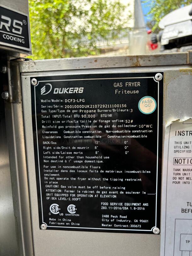 STAINLESS STEEL Dukers Deep Fryer DCF3-LPG
 - Image 3 of 6