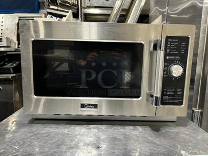 Midea 1034N0A 1000 Watt Medium Duty 1.2 cuft Commercial Microwave
