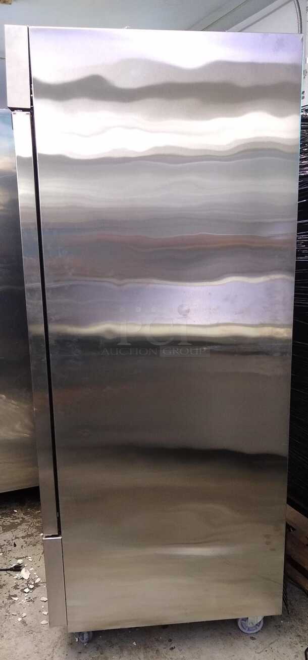 Dukers Commercial Reach In Freezer GLASS D28FG
 - Image 3 of 5