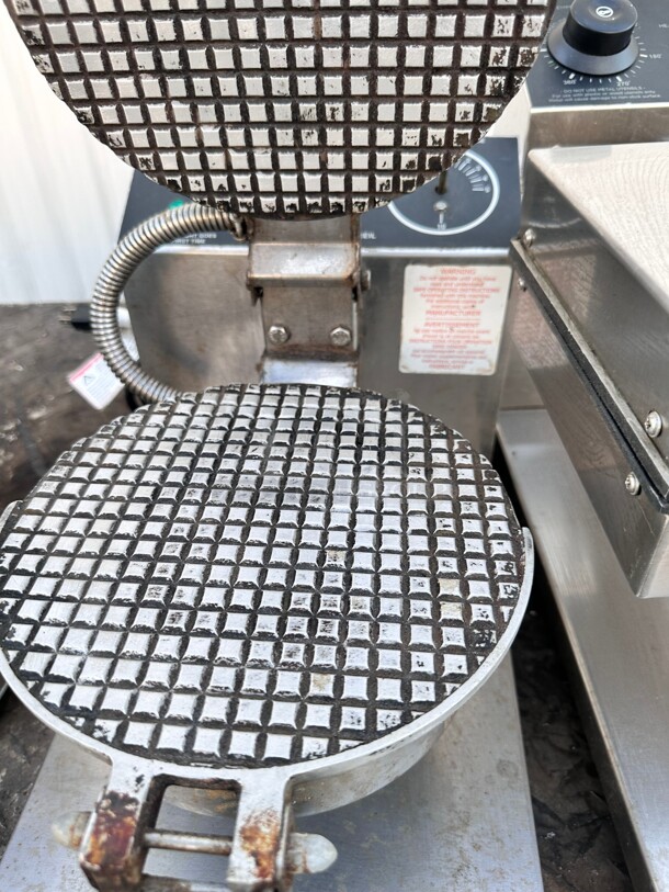 Gold Medal 5020 Giant Waffle Cone Baker w/ 8" Danish Grid & Push Button Controls, 120v Tested and Working - Image 2 of 7
