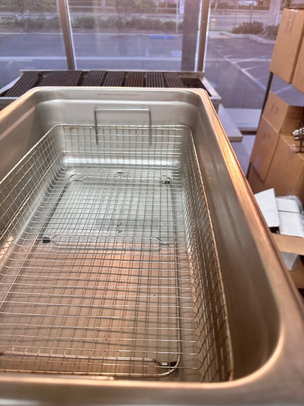 New VEVOR 30L Ultrasonic Cleaner 28/40khz Dual Frequency Professional Ultrasonic Parts Cleaner with Heater Timer for Parts  Instruments Cleaning 115 Volt - Image 1 of 7