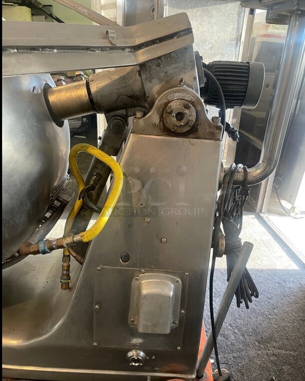 Excellent Condition Commercial 100 Gallon Rotating Tilted Heated Kettle Gas Operated Tested and Working - Image 6 of 6