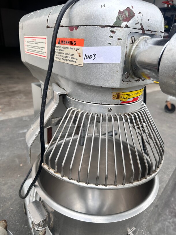 20 Quart Thunderbird Planetary Mixer ARM-02 115 Volt Working - Image 6 of 10