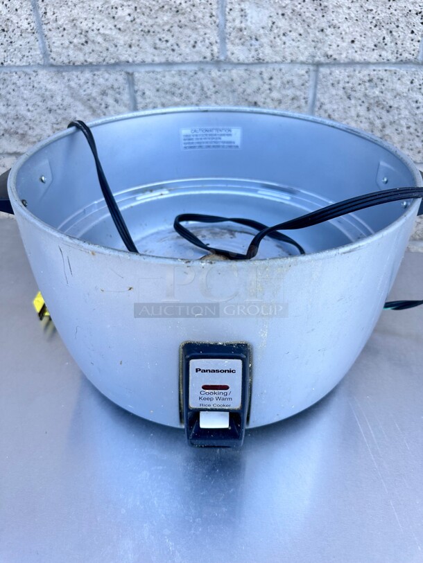 Panasonic Rice Warmer Missing the Top Part - Image 1 of 5
