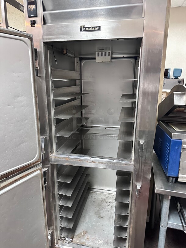 Late Model Traulsen G14300 Full Height Insulated Mobile Heated Cabinet w/ (3) Pan Capacity, 208v/1ph NSF Working - Image 5 of 6