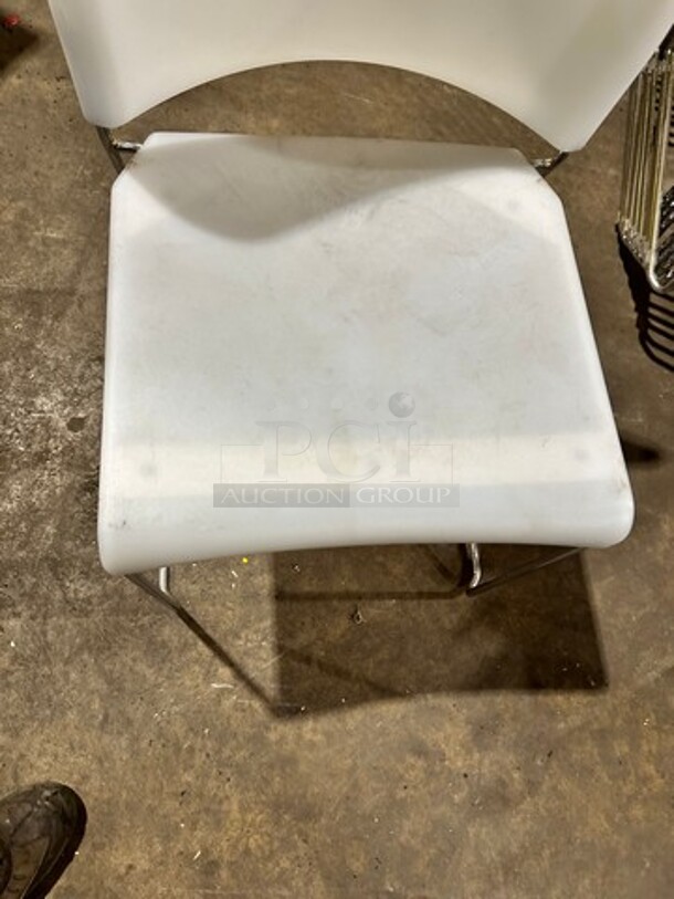 White Poly Indoor/ Outdoor Chairs! With Metal Legs! 5x Your Bid! - Image 5 of 8