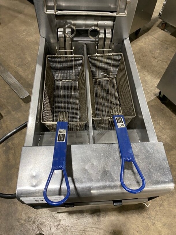 Frymaster Commercial Electric Powered Split Bay Deep Fat Fryer! With Metal Frying Baskets! All Stainless Steel! On Casters! Model: RE1142SE SN: 1508NA0057! 208V 60HZ 3 Phase!  - Image 5 of 11