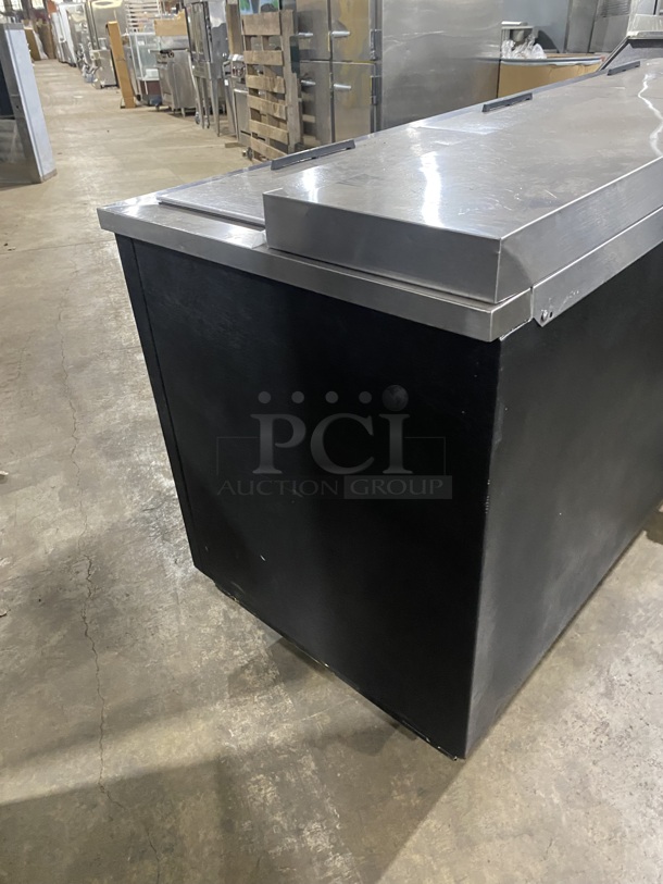 Beverage Air 3 Top Sliding Door Beer Bottle Cooler! Model DW79-B Serial 9805862! 115V 1 Phase!  - Image 4 of 7