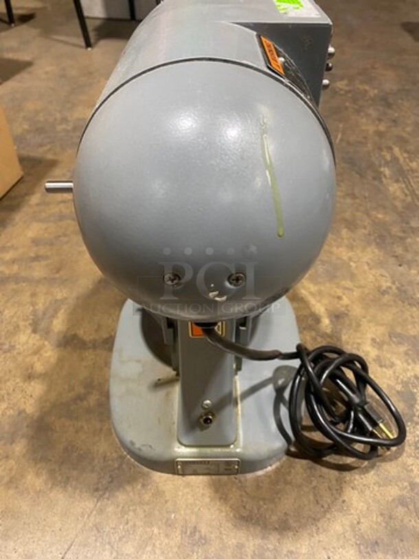 Sweet! HOBART Countertop Mixer! Model N50 Serial 31-1400-084 100-120V/60Hz/1 Phase! Working When Removed!  - Image 3 of 9