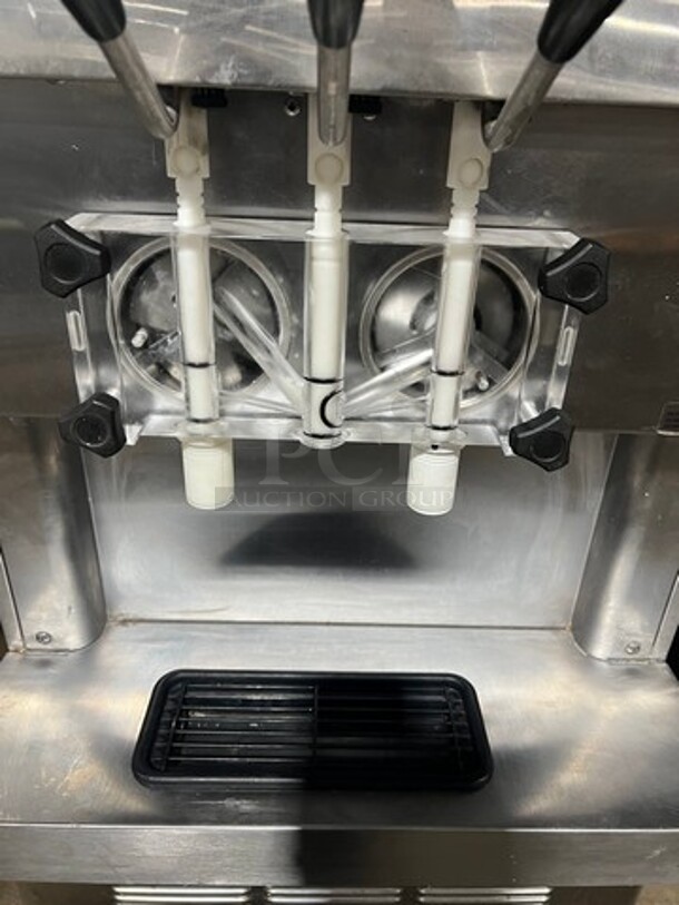 NICE! Stoelting Commercial 2 Flavor Soft Serve Ice Cream/ Frozen Yogurt Machine! All Stainless Steel! On Casters! Model: O231309I2 SN: 3610806H 208/240V 60HZ 3 Phase - Image 3 of 8