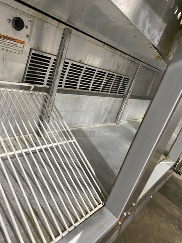 Amazing Beverage Air! All Stainless Steel Commercial Sandwich  Prep Table! On Commercial Casters! Electric Powered!110v - Image 6 of 9