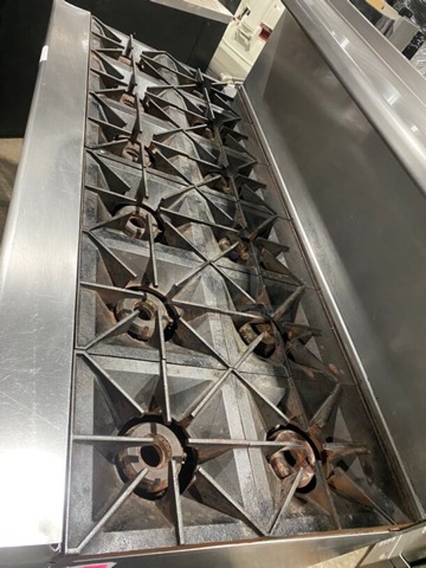 Vulcan Commerical Natural Gas Powered 12 Burner Stove! With Raised Back Splash And Salamander Shelf! With 2 Oven Underneath! All Stainless Steel! On Casters! WORKING WHEN REMOVED! Model: G72SS1AA SN: 659011300 - Image 6 of 11