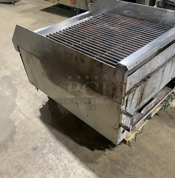 Southbend Stainless Steel Commercial Natural Gas Powered Char Broiler Grill! - Image 4 of 9