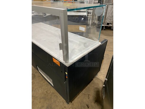 Wow! Structural Concepts Starbucks Style Refrigerated Open Grab-N-Go Display Case With Glass Enclosed Merchandiser Showcase On Top! Model SBZ665DR! 220V 1 Phase! - Image 3 of 8