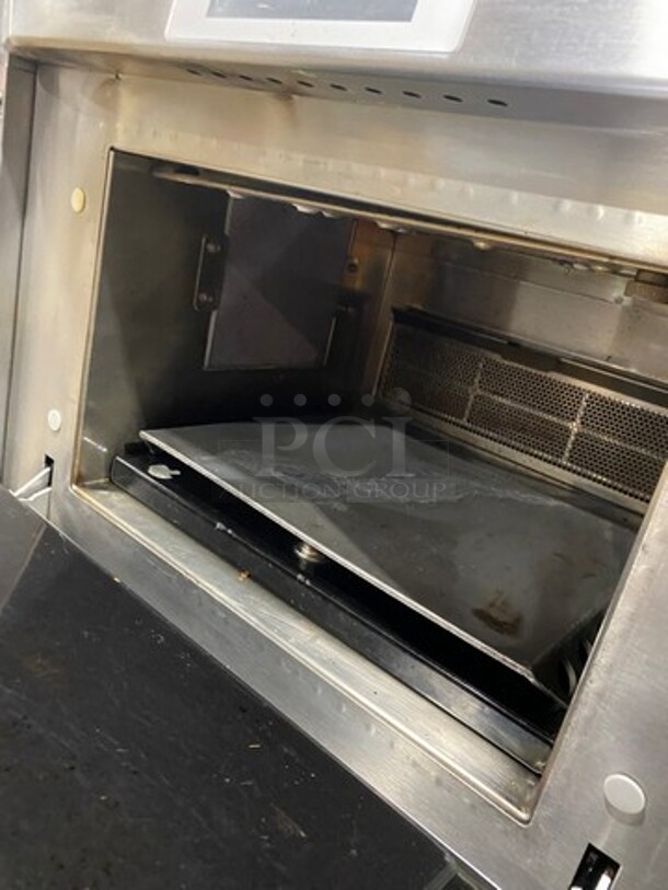 Merrychef Commercial Countertop Rapid Cook Oven! With Digital Touch Controls! With Oven Paddle! All Stainless Steel! Model: EIKONE4 SN: 1303213090094 208/240V - Image 6 of 7