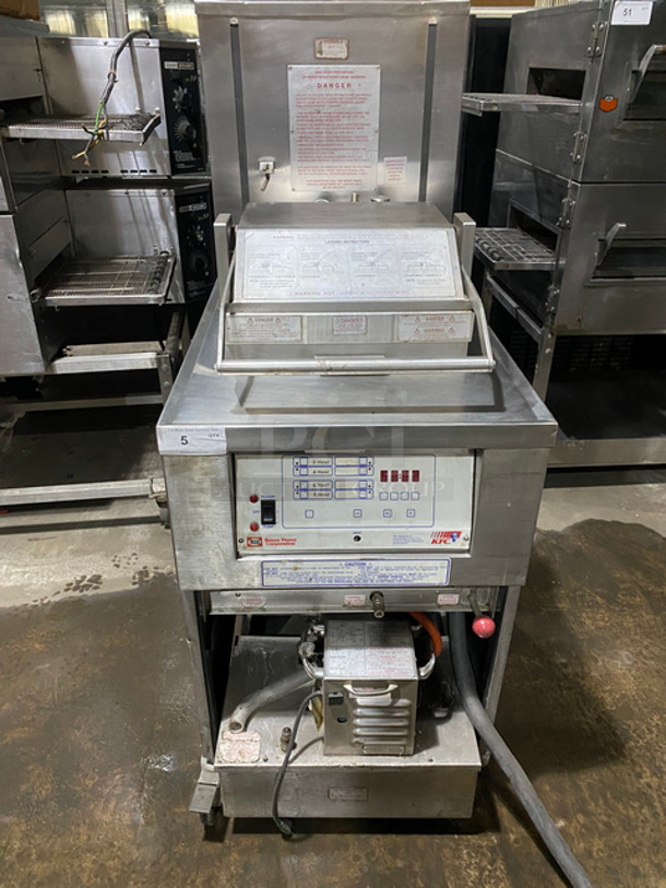 Henny Penny Commercial Electric Powered Pressure Fryer! All Stainless Steel! On Casters! Model: PF180 SN: KP017IG 115V 60HZ 1 Phase