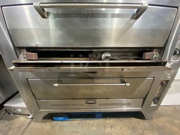 Vulcan Commercial Natural Gas Powered Triple Deck Baking Oven! All Stainless Steel! On Legs! 3x Your Bid Makes One Unit! WORKING WHEN REMOVED! Model: 7018A1 - Image 5 of 11