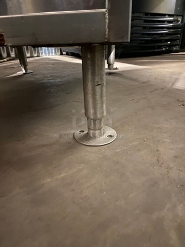 Market Forge Commercial Natural Gas Powered Dual Cabinet Steamer! All Stainless Steel! On Legs! WORKING WHEN REMOVED! Model: ETP10G SN: 111418M11124165 - Image 8 of 12