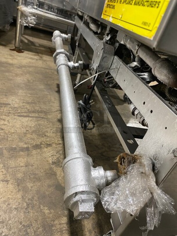 WOW! Vulcan Commercial Natural Gas Powered 3 Bay Deep Fat Fryer! All Stainless Steel! On Casters! Model: 3GR65F SN: 481533671 - Image 11 of 11