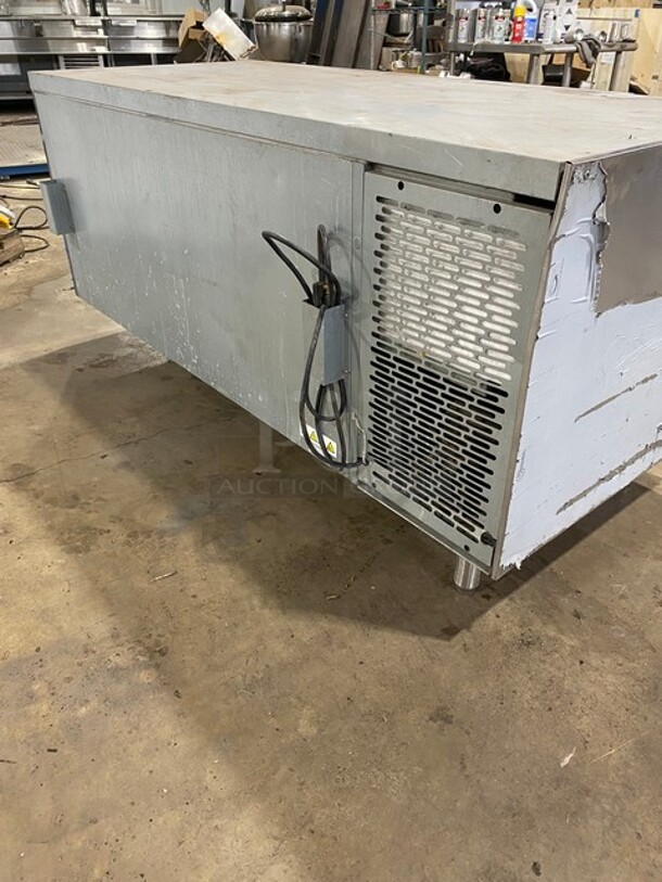 Traulsen 2 Door Heavy Duty Lowboy/Worktop Cooler! Model TUC72HT Serial T92522C15! 115V 1 Phase! On Legs!  - Image 3 of 9