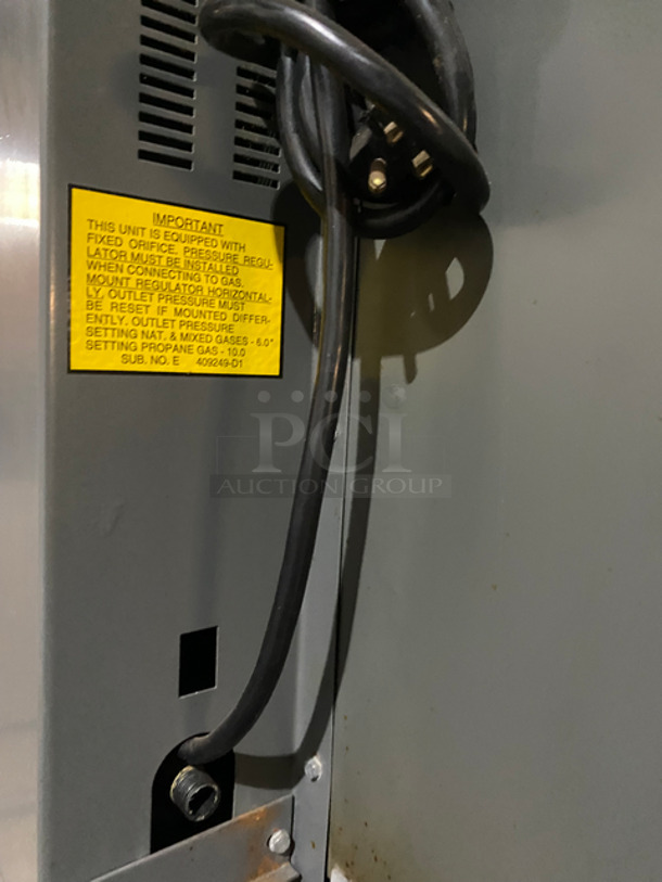 Vulcan Commercial Double Deck Natural Gas Powered Convection Oven! With View Through Doors! Metal Oven Racks! All Stainless Steel! On Legs! 2x Your Bid Makes One Unit! Model: SG22T SN: 481110235115V 60HZ 1 Phase - Image 9 of 9