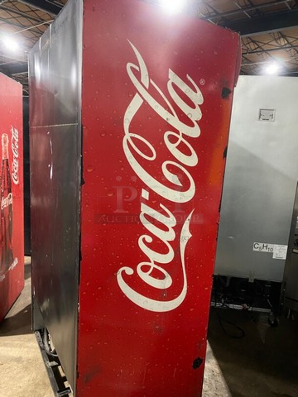 True Commercial 2 Door Reach In Refrigerator Merchandiser! With View Through Sliding Doors! With Poly Coated Racks! Model: GDM37 SN: 5136981 115V 60HZ 1 Phase! Working When Removed! - Image 4 of 10