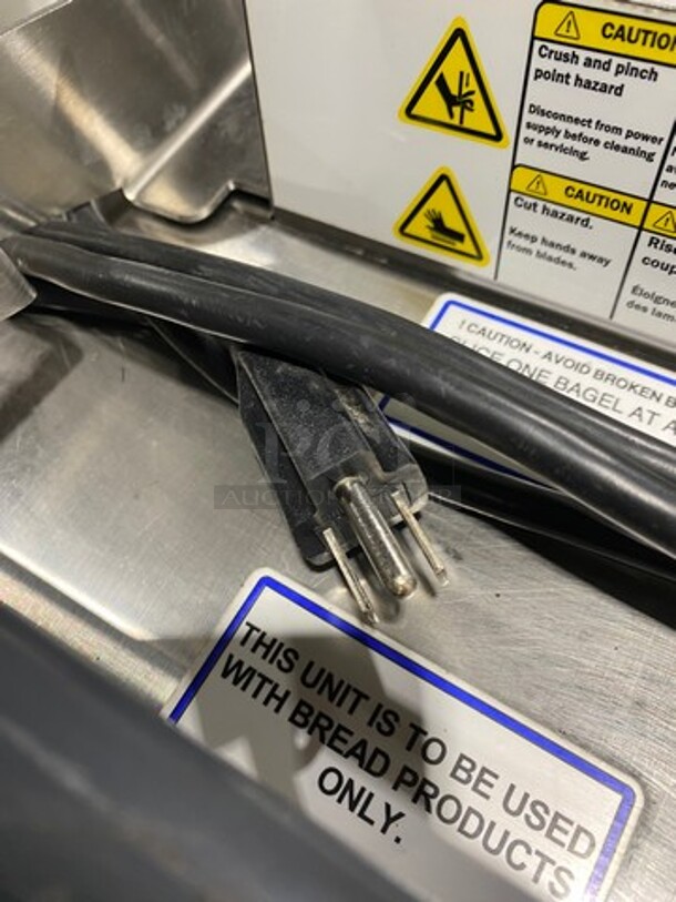 Oliver Commercial Countertop Mini Chip Slicer! Model: 738 SN: 188905 115V 60HZ 1 Phase - Image 7 of 7