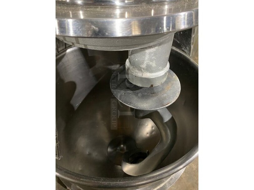 Anvil Commercial Floor Style 60 Quart Planetary Mixer! With Bowl & Bowl Guard! With Dough Hook Attachment! Model MIX8160 Serial 41734! 220V 1Phase! - Image 6 of 11