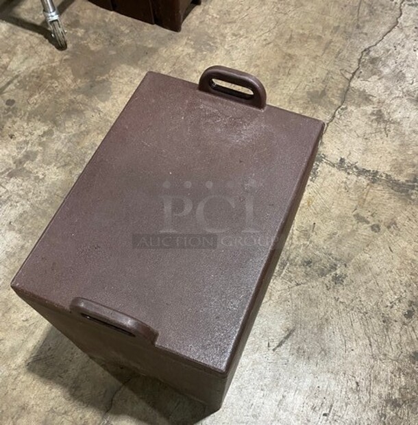 Cambro Food Pan Carrier!  MODEL 300MPC - Image 8 of 8