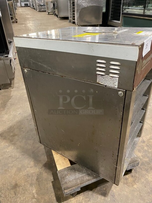 Thermodyne Countertop Slow Cook And Hold Oven! MODEL 300NDNL SN: 4361 120V 1PH - Image 2 of 10