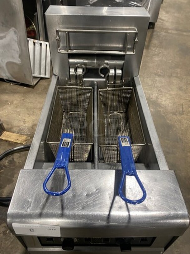 Frymaster Commercial Electric Powered Split Bay Deep Fat Fryer! With Metal Frying Baskets! With Side Splashes! All Stainless Steel! On Casters! Model: RE1142SE SN: 1508NA0057 208V 60HZ 3 Phase - Image 5 of 11