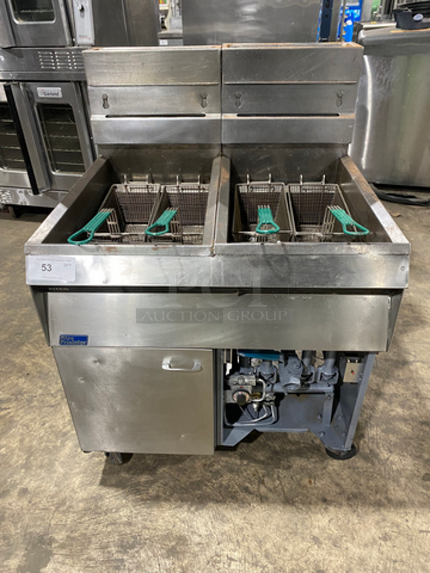 Pitco Frialator Commercial Natural Gas Powered 2 Bay Deep Fat Fryer! With 4 Metal Frying Baskets! All Stainless Steel! On Casters!