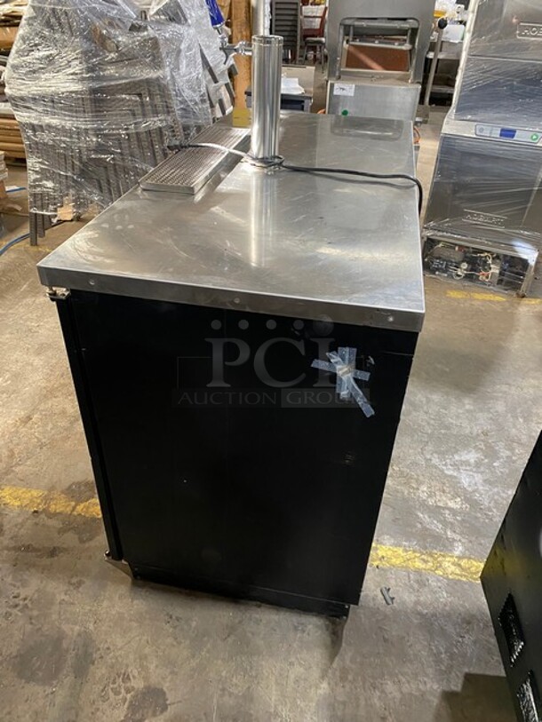 Everest Commercial Refrigerated Single Tower Kegerator! With Tap! 115V 1 Phase! Model EBB59 Serial BBB5914020021! - Image 3 of 11