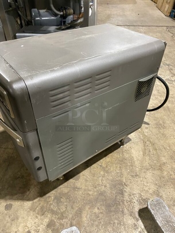 LATE MODEL! 2016 Turbo Chef Commercial Countertop Rapid Cook Oven! On Small Legs! Model: NGO SN: NGOD28707 208/240V 60HZ 1 Phase - Image 2 of 8