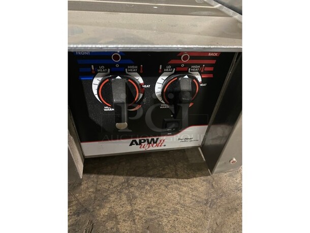 APW Wyott Commercial Countertop Hot Dog Roller Grill! All Stainless Steel! Model HR50SBW Serial 8205917080002! 120V 1Phase! - Image 6 of 8