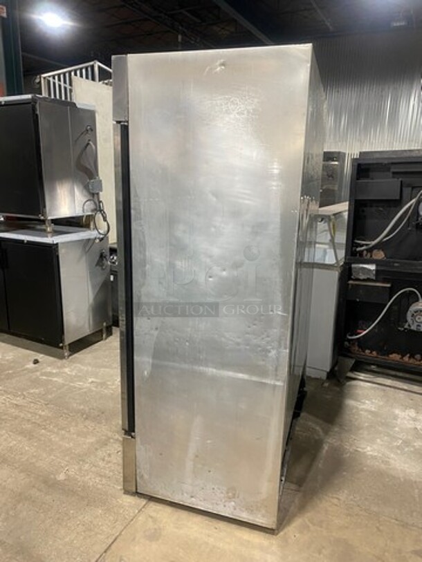 True Commercial 2 Door Reach In Cooler! Poly Coated Racks! All Stainless Steel! Model: T49 SN: 6950022 115V 60HZ 1 Phase - Image 2 of 7