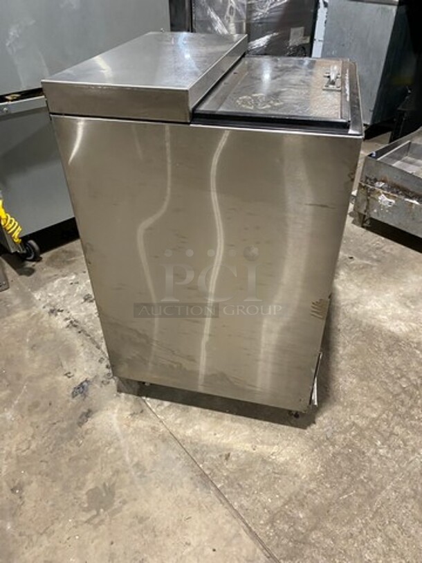 Perlick Commercial Beer Bottle Cooler! With Sliding Top Door! All Stainless Steel! Model: BC24SS 115V 1 Phase - Image 2 of 8