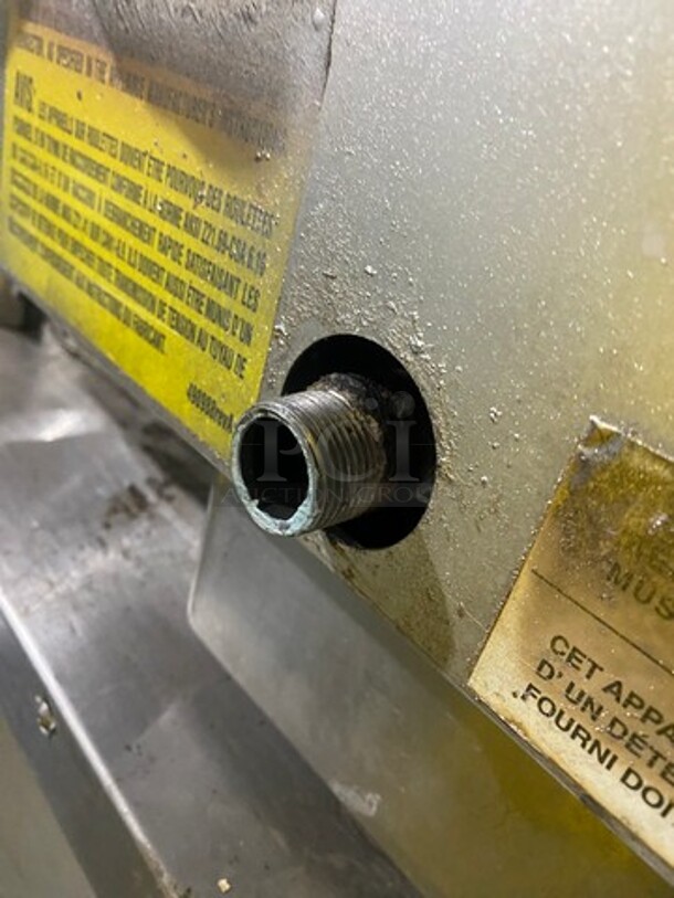 Vulcan Commercial Countertop Natural Gas Powered Flat Top Griddle! With Thermostat Controls! With Back And Side Splashes! All Stainless Steel! On Legs! Model: 24RFG SN: 650124046 - Image 10 of 11