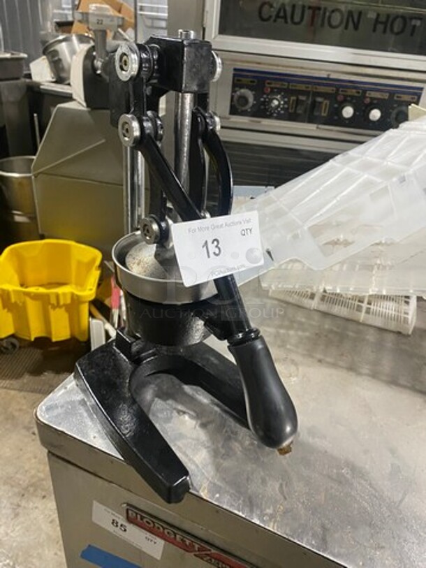 Countertop Manual Citrus Juicer! - Image 6 of 6