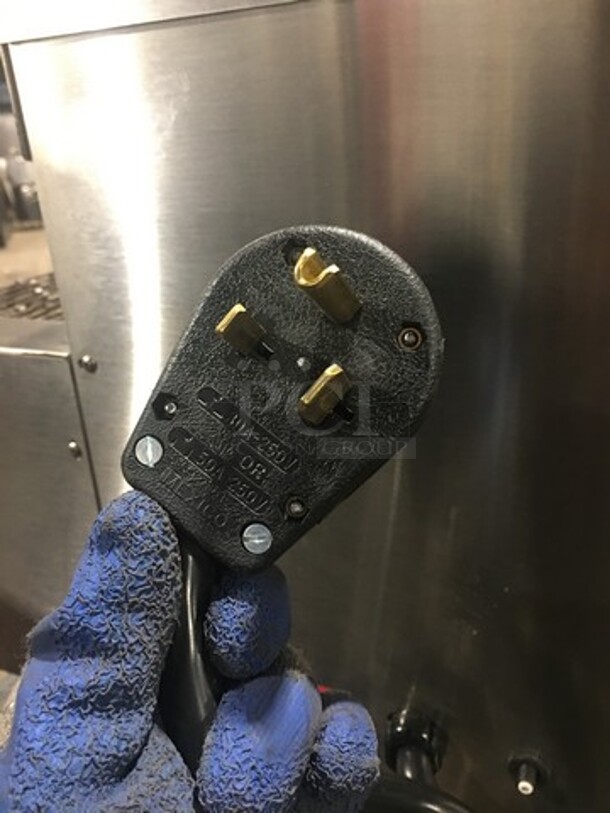 AMAZING! LATE MODEL! Vollrath Commercial Countertop Electric Powered Conveyor Pizza/ Baking Oven! On Legs! On Equipment Stand! With Storage Space Underneath! All Stainless Steel! On Casters! Model: JPO18 SN: L06001389542001 240V! Working When Removed! - Image 8 of 11