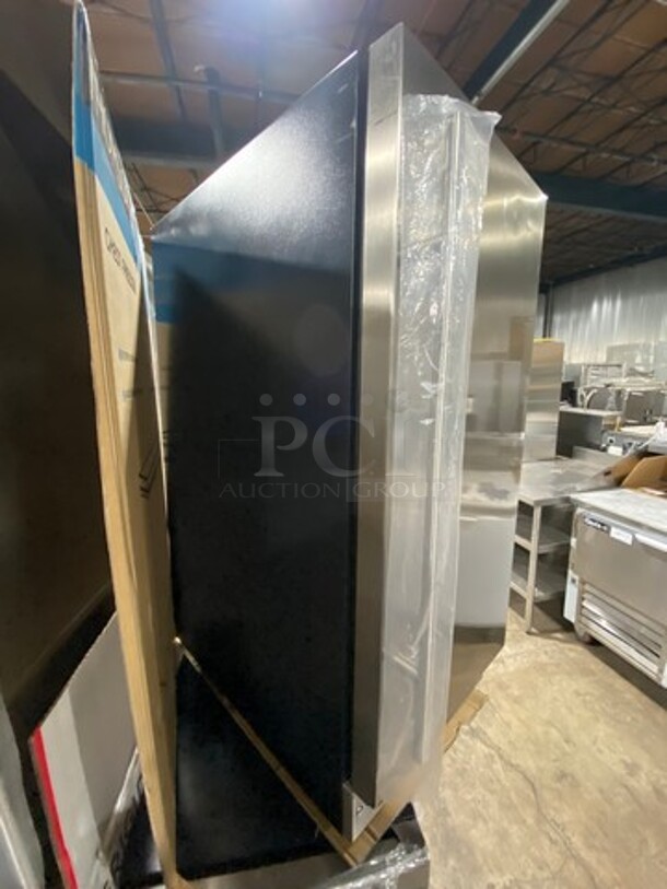 NEW! OUT OF THE BOX! SCRATCH-N-DENT! Danby Undercounter Ice Maker! Model: DIM32D1BSSPR - Image 4 of 9