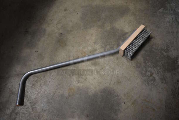 4 BRAND NEW IN BOX! Brushes. 28". 4 Times Your Bid! - Image 1 of 3